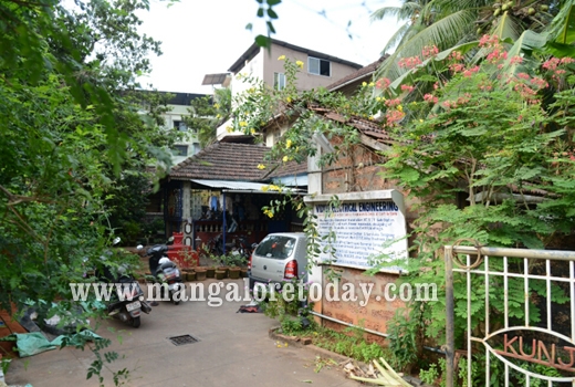 Electrical contractor hacked to death at Kodialbail 